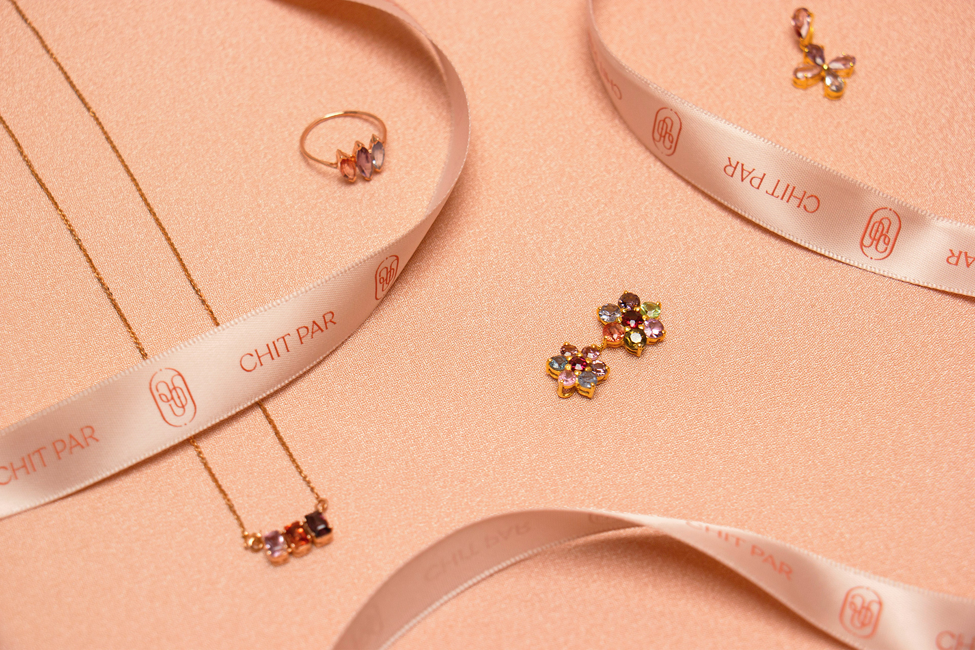 珠寶首飾vi設(shè)計(jì).jpg 珠寶首飾vi設(shè)計(jì).jpg